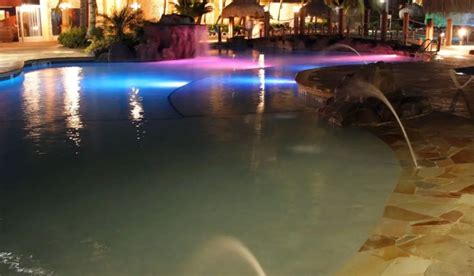 How to Detect & Solve Pool Light Leaks